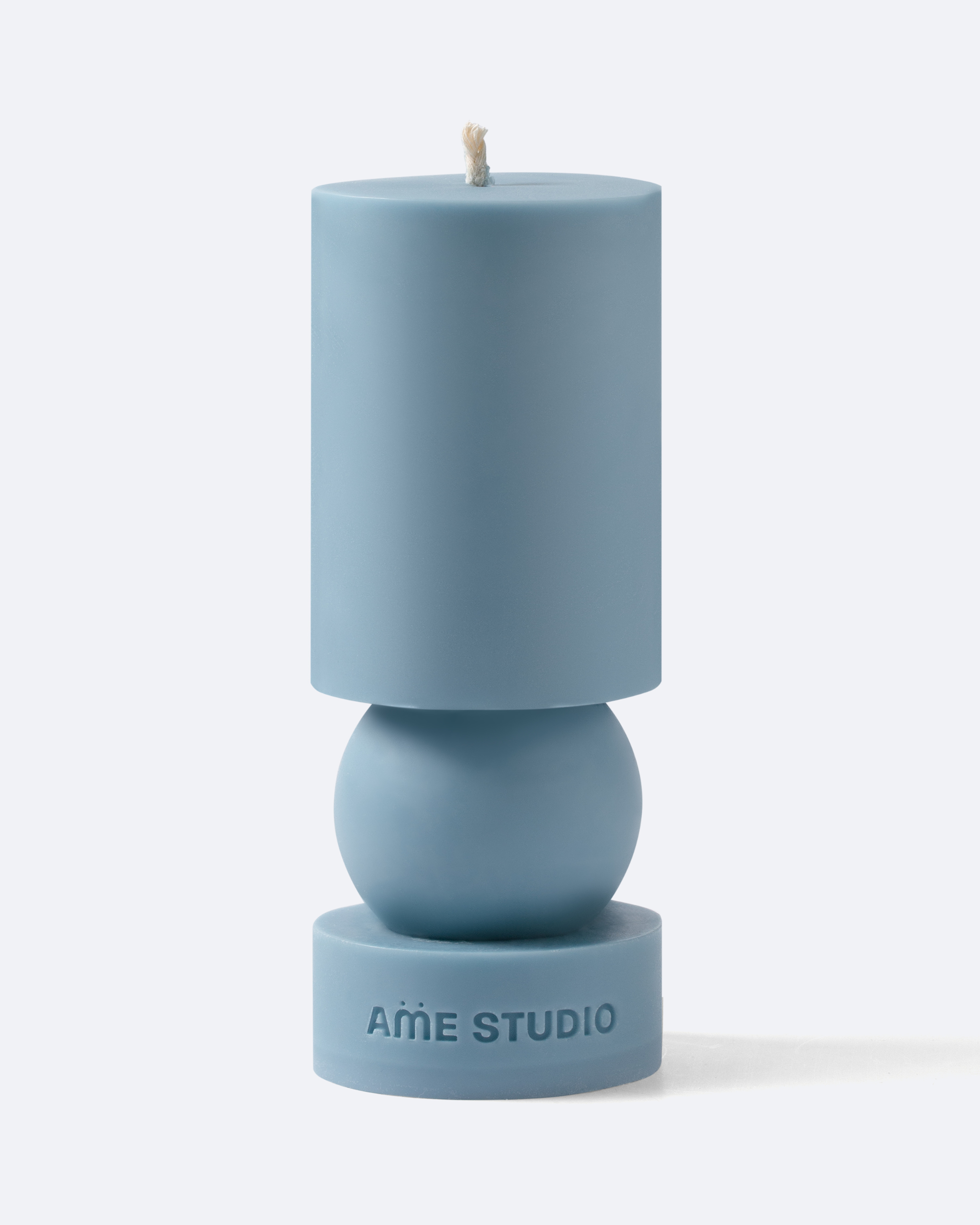 Soft Blue-Gray Geometric Candle