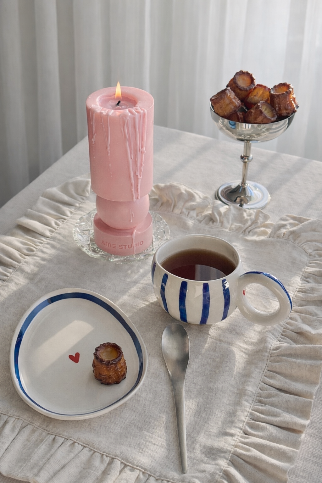 Soft Pink Geomertic Candle